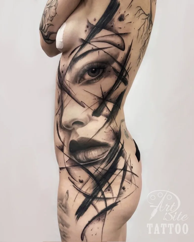 Realističen tattoo na koži