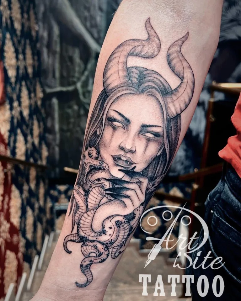 Tattoo v realističnem slogu