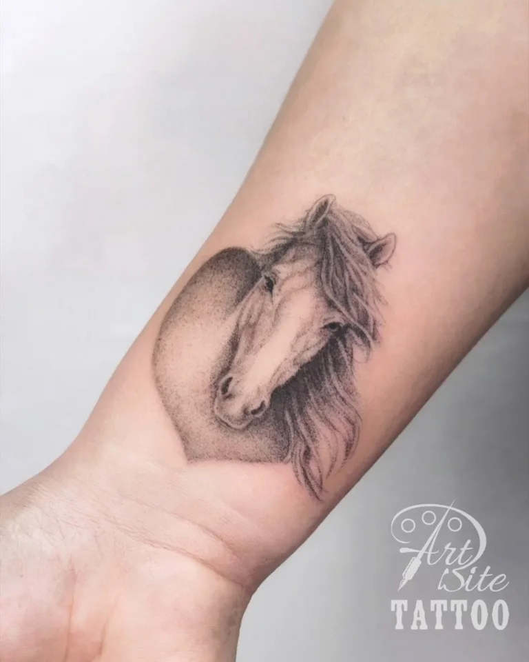 Detajlno izdelan tattoo